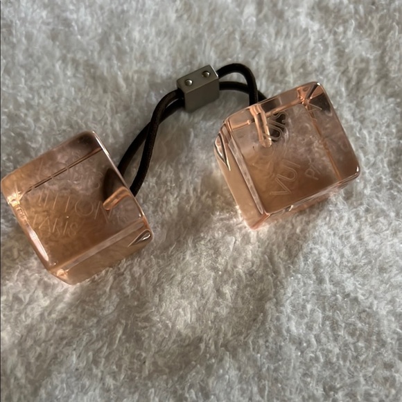 Louis Vuitton Cube Hair Tie – Pink Resin - Picture 1 of 4